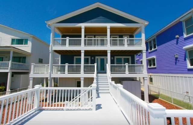 ENDLESS ELEGANCE AT THIS FLAWLESS OFF-SEASON FURNISHED RENTAL photos photos