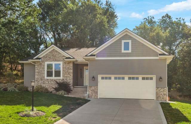 For Lease – Beautiful 3 Bedroom Home photos photos