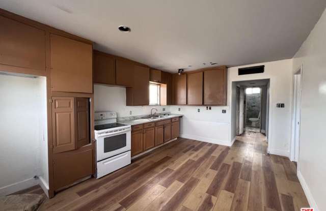 11916 Long Beach Blvd photos photos