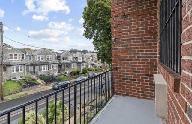 6017 N 11TH Street photos photos