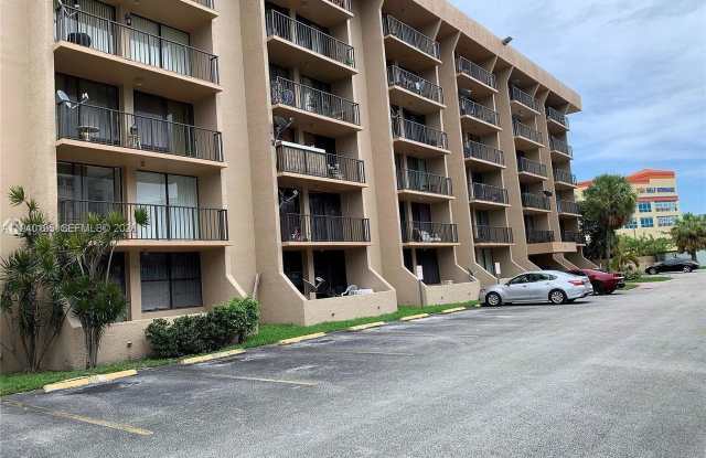 16751 Northeast 9th Avenue photos photos