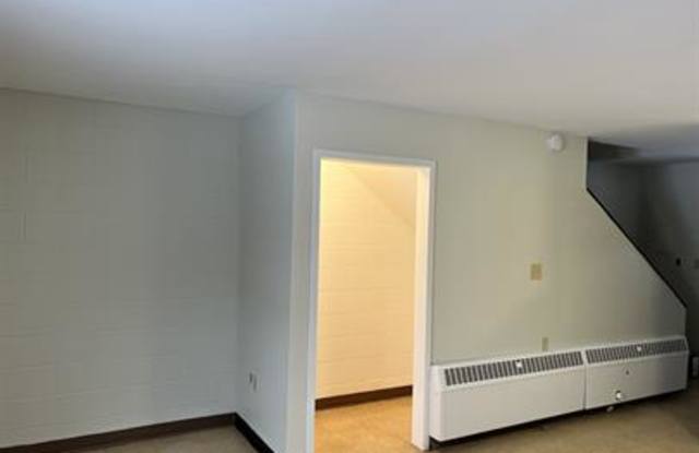 1646 East 29th Street Gallery 3