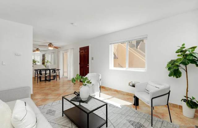 2608 Broadway Gallery 4