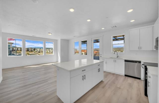 Desert Color Condo! photos photos