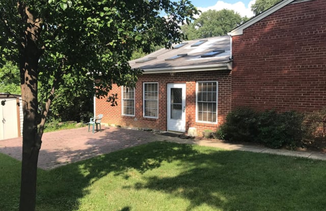 936 MCKINLEY ROAD - 936 North Mckinley Road, Arlington, VA 22205