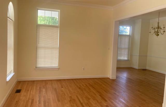 306 GAME CREEK Drive Gallery 4