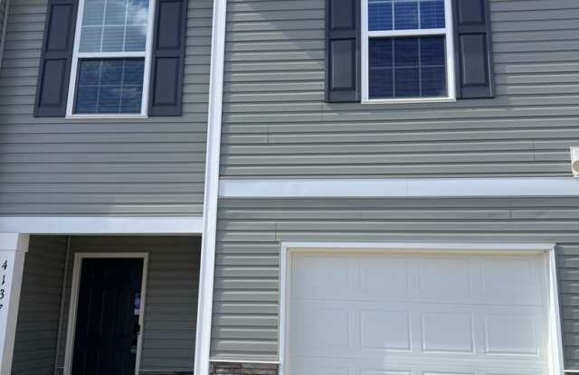 Beautiful Townhome in Charlotte Gallery 3
