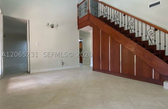 12432 SW 94th Ln Gallery 2