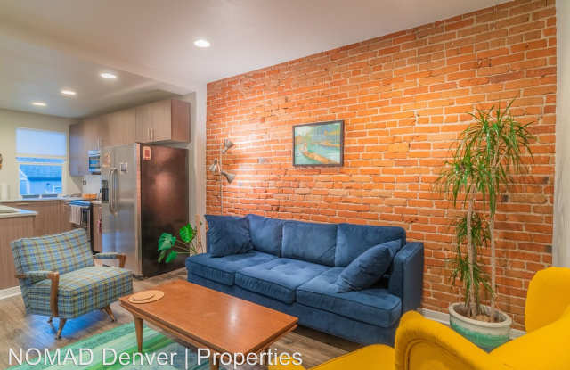 858 Fox Street Gallery 3