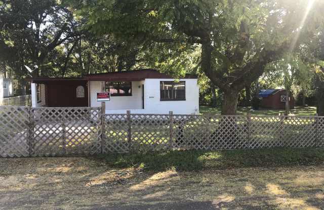 9351 10TH AVE - 9351 10th Avenue, Jacksonville, FL 32208