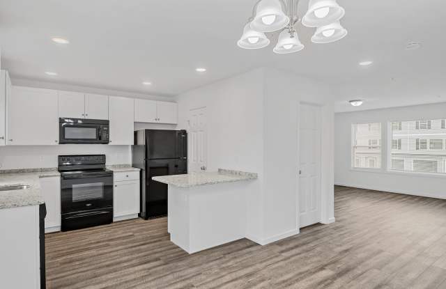 3BR/2.5 Bath Townhouse with finished walk-out basement for rent in Hampden Township /Cumberland Valley School District (Ready for Immediate Move-in) Gallery 4