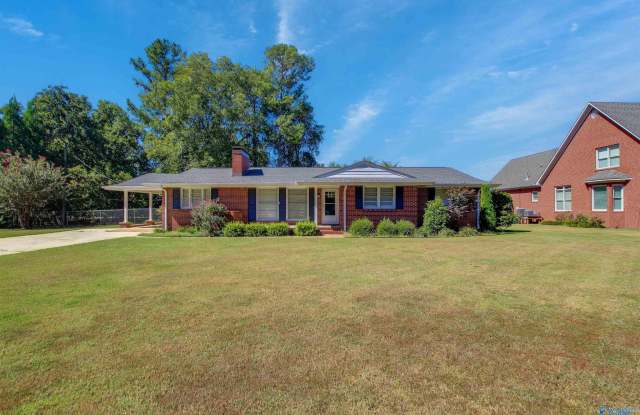 1905 Country Club Road photos photos
