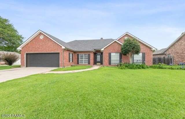 210 Revere Drive - 210 Revere Drive, Youngsville, LA 70592