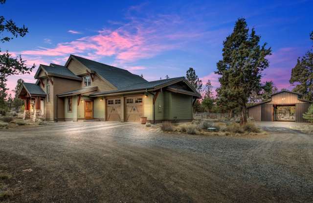 Rare Tumalo HORSE PROPERTY Retreat on 10 Acres with Barn! - 18399 Tumalo Reservoir Road, Deschutes County, OR 97703