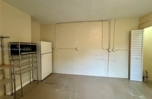 3420 SW 125th Ct - 3420 Southwest 125th Court, Tamiami, FL 33175