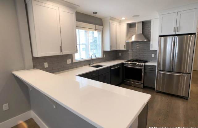 88 Rossmore Rd. photos photos