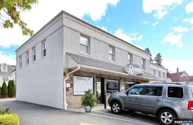 4 N Spruce Street 15 photos photos