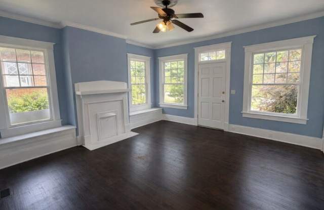 1025 Hillyer Avenue photos photos