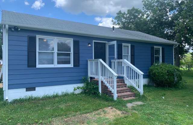 Quaint 3 Bedroom, 2 Bath Home in Montrose! photos photos