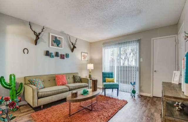 7658 Callaghan Rd Gallery 3