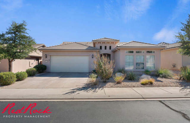 Sun River 2 Bedroom Home with Bonus Den! First Class Amenities! photos photos