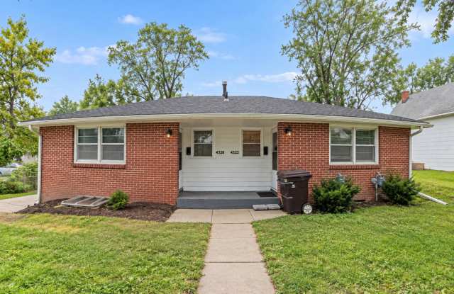 4320 M St-Duplex Gallery 1