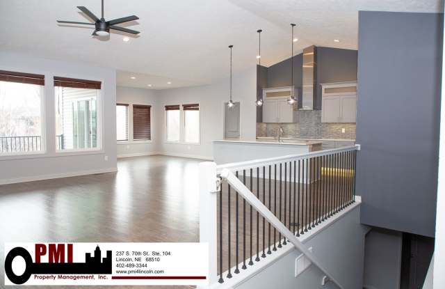 Beautiful 5 Bed/3 Bath House Available February 1st, 2026! photos photos