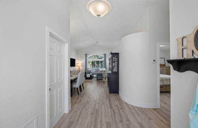 12781 MEADOWBREEZE Drive Gallery 3