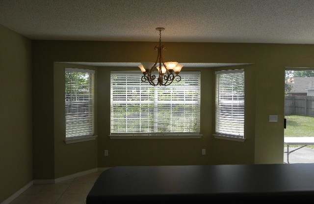 Nice 3BR/2BA Home in Hawks Nest - Convenient to NAS Whiting Field - 5162 Goshawk Drive, Milton, FL 32570