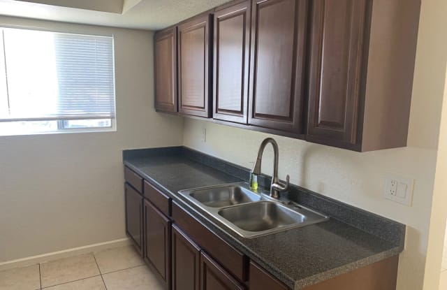 2675 W Ocotillo Rd - 2675 W Ocotillo Rd, Phoenix, AZ 85017