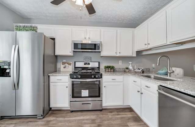 1715 BARRINGTON OVERLOOK Gallery 4