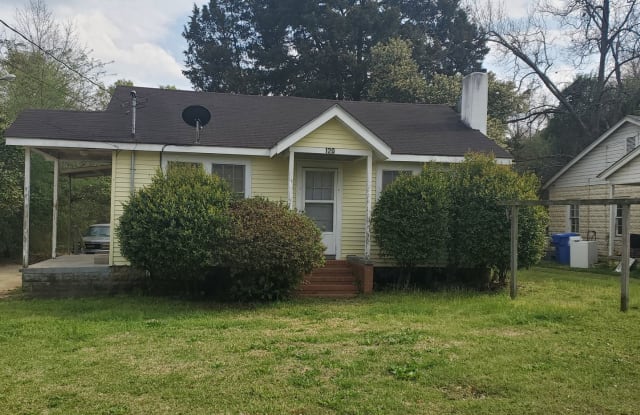 120 HILLCREST DR - 120 Hillcrest Drive, Dublin, GA 31021