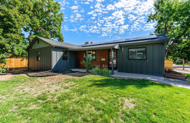 Virginia Village home on a DOUBLE LOT, close to DU and Cherry Creek photos photos