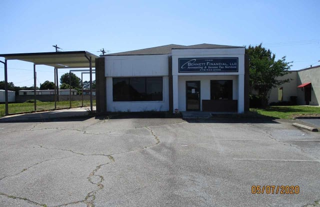 1043 N Houston Dr - 1043 North Houston Road, Warner Robins, GA 31093