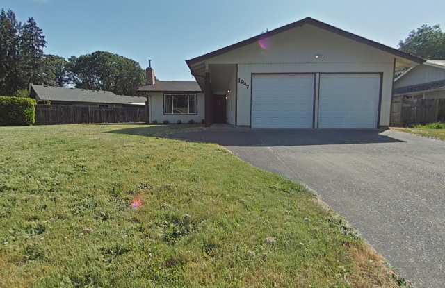3 Bedroom House ~ South Corvallis ~ Pet Friendly - 1947 Southeast Crystal Circle, Corvallis, OR 97333