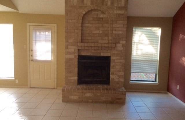 868 Amberstone Gallery 3