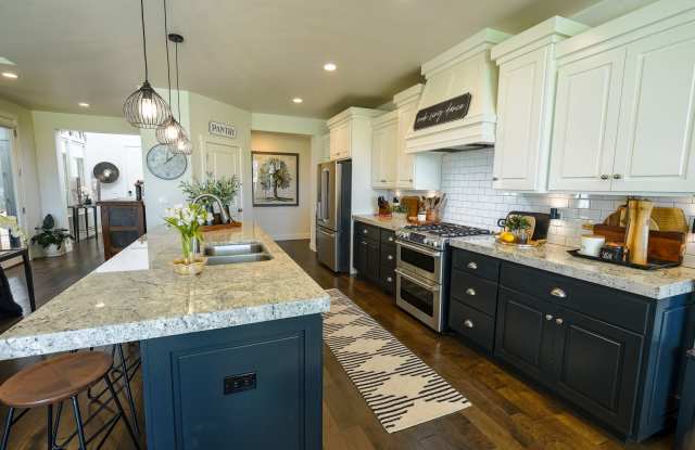 Furnished 3 Bed Home For Rent! Ledges Community photos photos