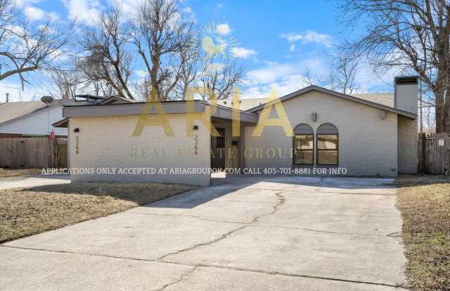 TOUR NOW for ESTIMATED MOVE IN BY 6/9/25! Renovated 3 Bed/2 Bath Duplex Less Than 1 Mile from Campus! photos photos