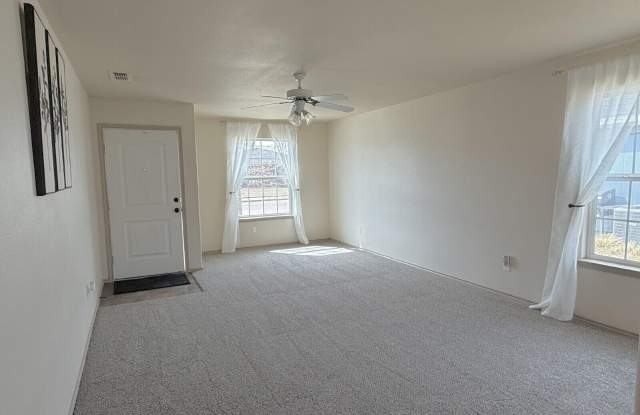 8909 Temple Avenue Gallery 4