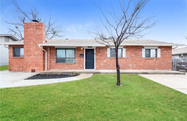 2504 Yorkshire Avenue - 2504 Yorkshire Avenue, Moore, OK 73160