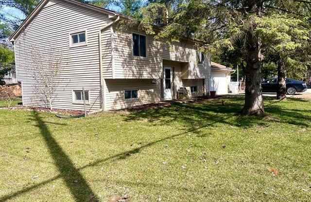 55832 PONTIAC TRAIL photos photos