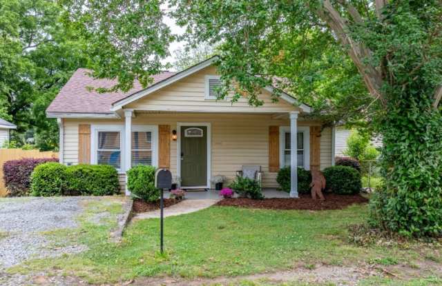 Charming 3BR House w/ Fenced Yard in Belmont, NC photos photos