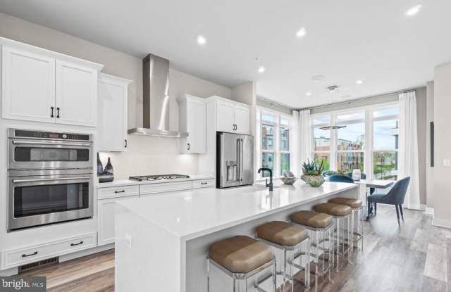 16360 COLUMBUS Avenue photos photos