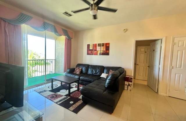 FURNISHED 3 Bedroom, 2 Bathrooms in the sought-after Guard Gated Community of Windsor Palms Gallery 4