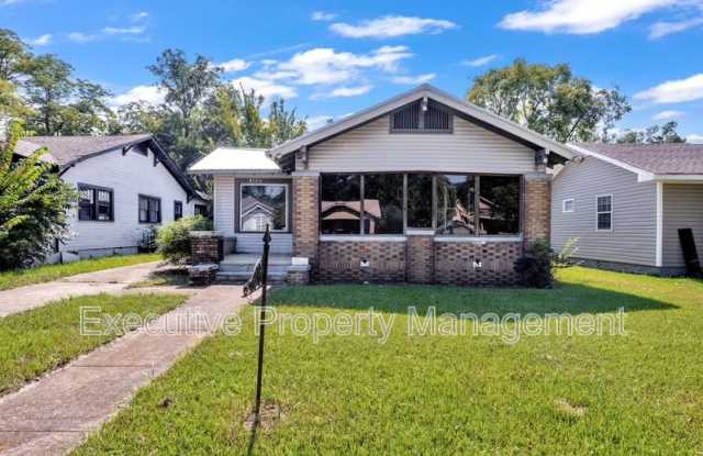 1437 Woodland Avenue Gallery 1