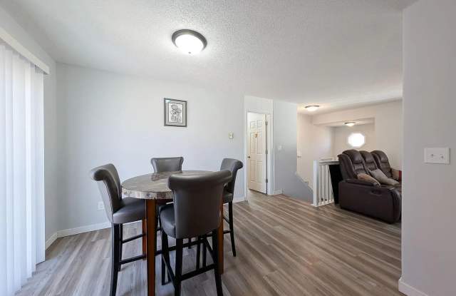 Spacious 4 Bed, 2 Bath Home in West Fargo Gallery 4