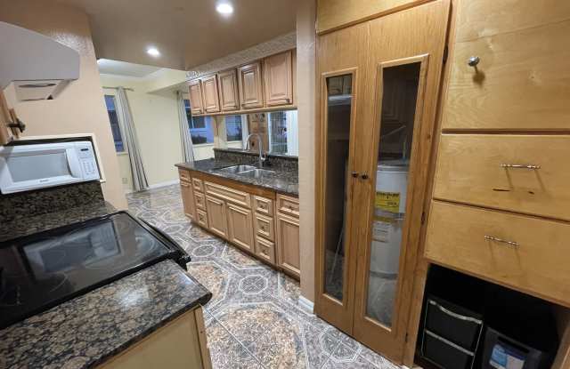 2607 Spinnaker Avenue - 1 photos photos