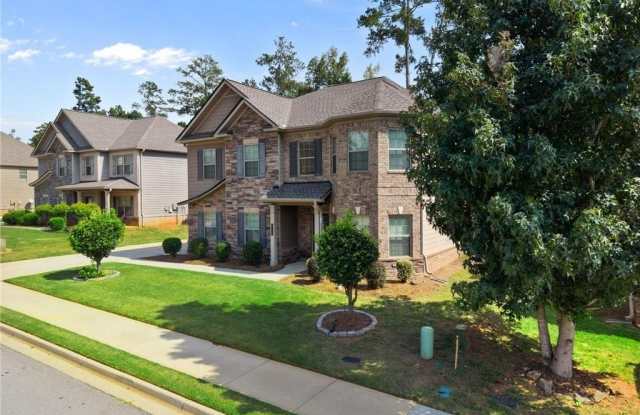 165 Regency Place Gallery 3