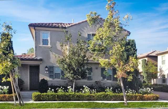 37 Keepsake - 37 Keepsake, Irvine, CA 92618
