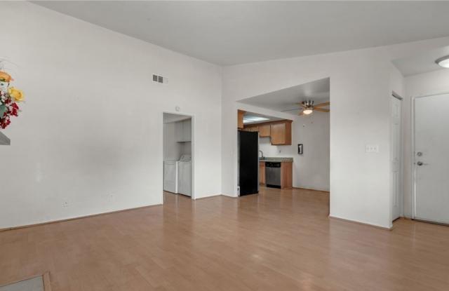 1965 Coulston St Gallery 4